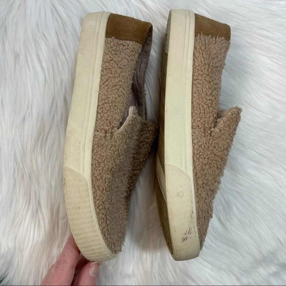 Toms Sunset Faux Shearling Slip On Sneakers size 8